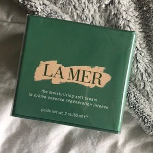 La Mer moisturizing soft cream